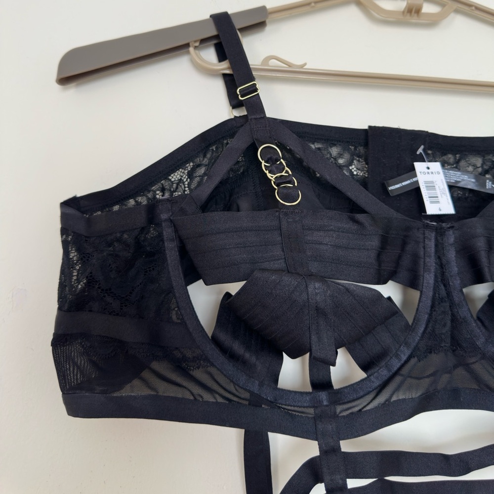 Simply Be Black Lace Cutout Cage Underwire Longline Bralette Sz 6 /6x - Picture 10 of 13